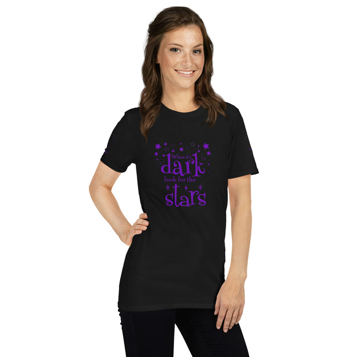 T-Shirt When it's dark look for the stars